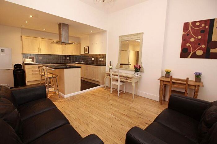 3 Bedroom Flat To Rent In Three Bed Student Property, Phoenix House, Queen Street, Quayside, NE1