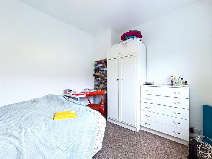 1 Bedroom Semi-Detached House To Rent In The Avenue, Brighton, East Sussex, BN2