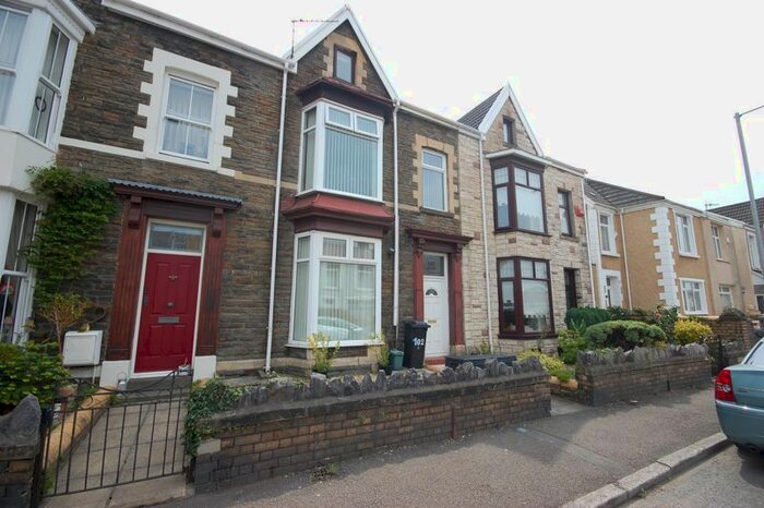 2 Bedroom Flat To Rent In London Road, Neath, SA11