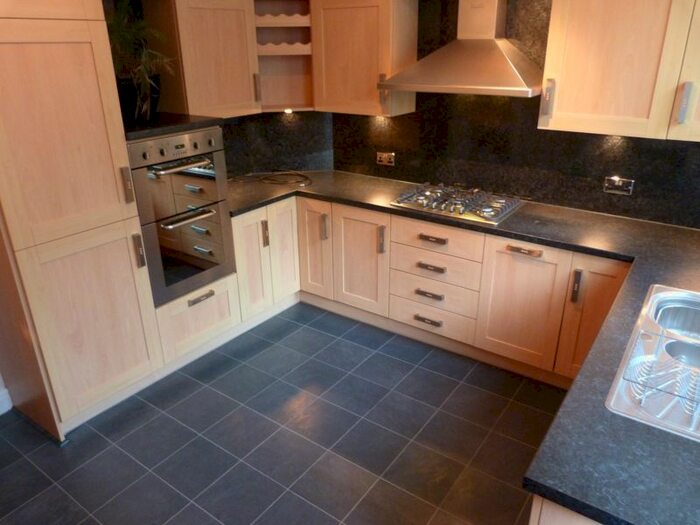 2 Bedroom Terraced House To Rent In Arthur Street, Shaw, Oldham, OL2