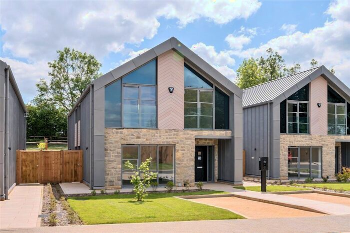 4 Bedroom Detached House For Sale In Hill Top Place, Westerham, Kent, TN16