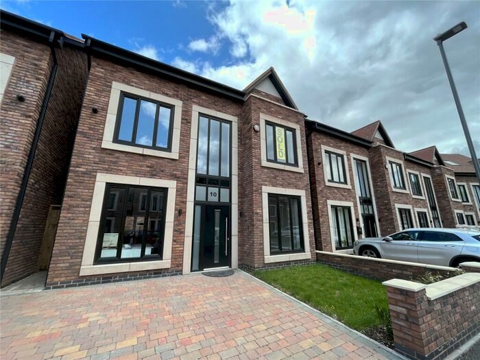 5 Bedroom House To Rent In Beaufort Drive, Birmingham, West Midlands, B36