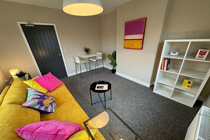 1 Bedroom Flat To Rent In Wollaton Rd, Beeston, NG9