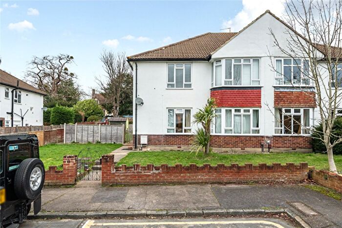 2 Bedroom Flat For Sale In Wanstead Close, Bromley, BR1