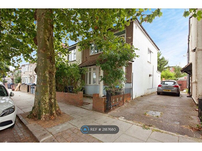 3 Bedroom Semi-Detached House To Rent In Chesterfield Road, Enfield, EN3