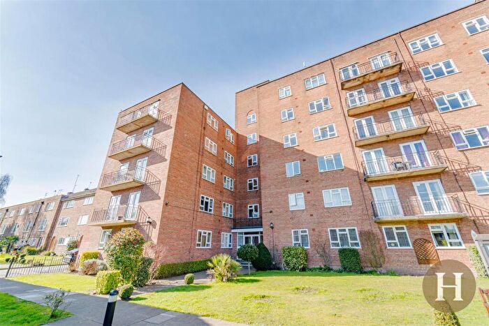 1 Bedroom Flat For Sale In West Drive, Edgbaston, Birmingham, B5