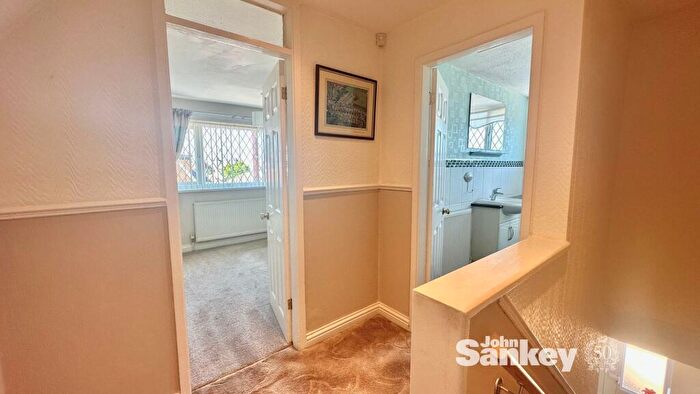 2 Bedroom Detached House For Sale In Westfield Drive, Mansfield, NG19