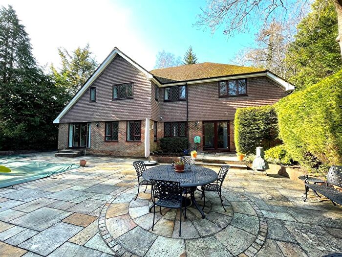 5 Bedroom Property For Sale In The Glade, Kingswood, Tadworth, KT20