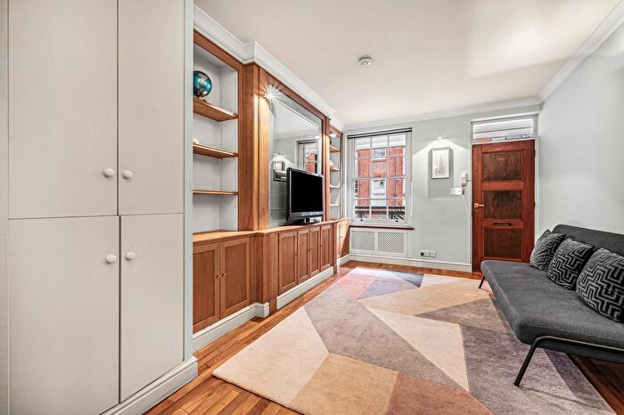 1 Bedroom Flat To Rent In Sheridan Buildings, Martlett Court, WC2B