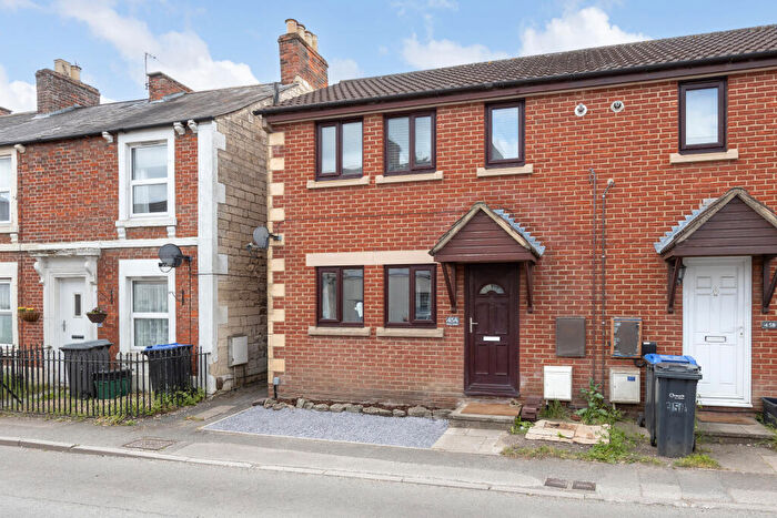 2 Bedroom Semi-Detached House For Sale In Bond Street, Trowbridge, BA14