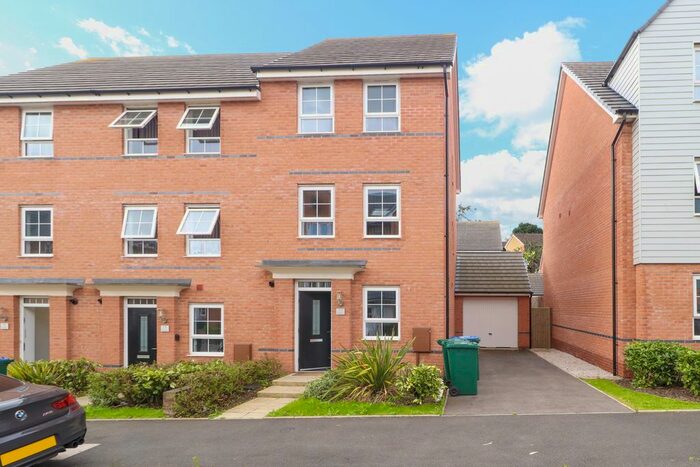 4 Bedroom Terraced House To Rent In Canal View, City Centre, Coventry, CV1