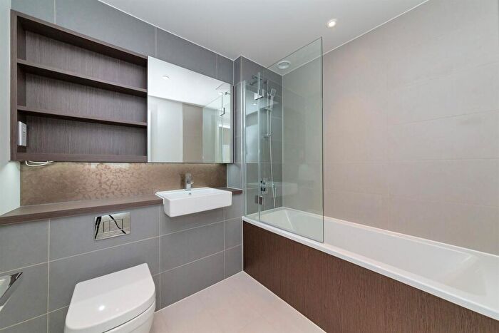 2 Bedroom Apartment To Rent In Hopgood Tower, Pegler Square, SE3