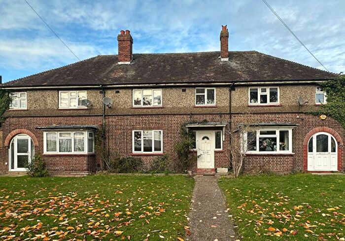 3 Bedroom Terraced House For Sale In Kidbrooke Lane, Eltham, London, SE9