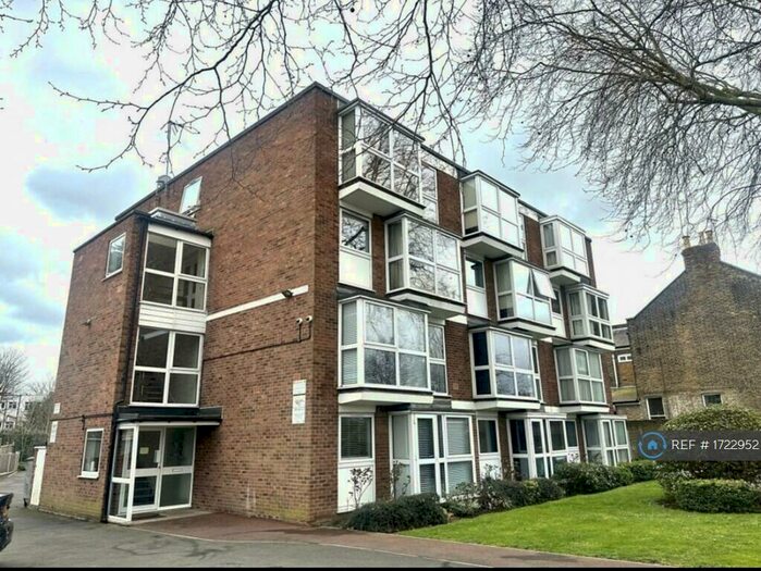 2 Bedroom Flat To Rent In Heath Court, London, E11