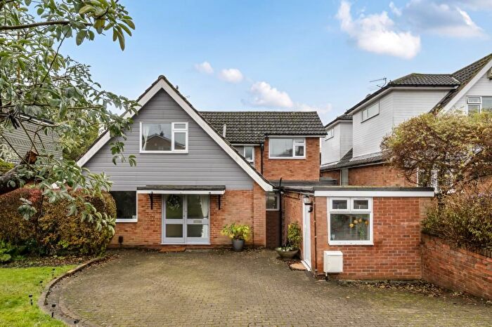 4 Bedroom Detached House For Sale In St Andrews Way, Marlow, SL7