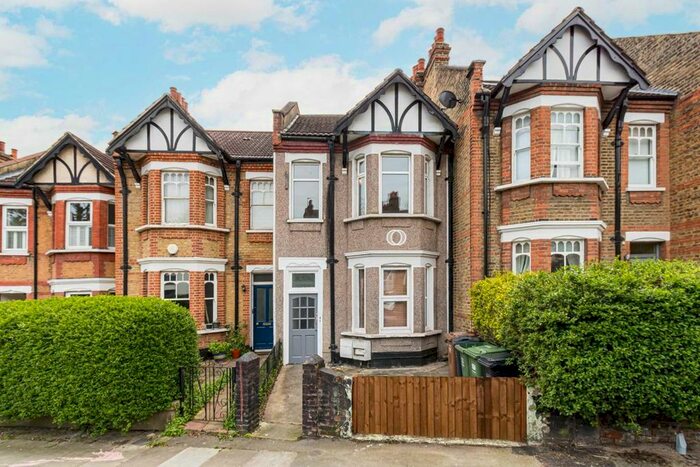 2 Bedroom Flat To Rent In Ladywell Road, London, SE13