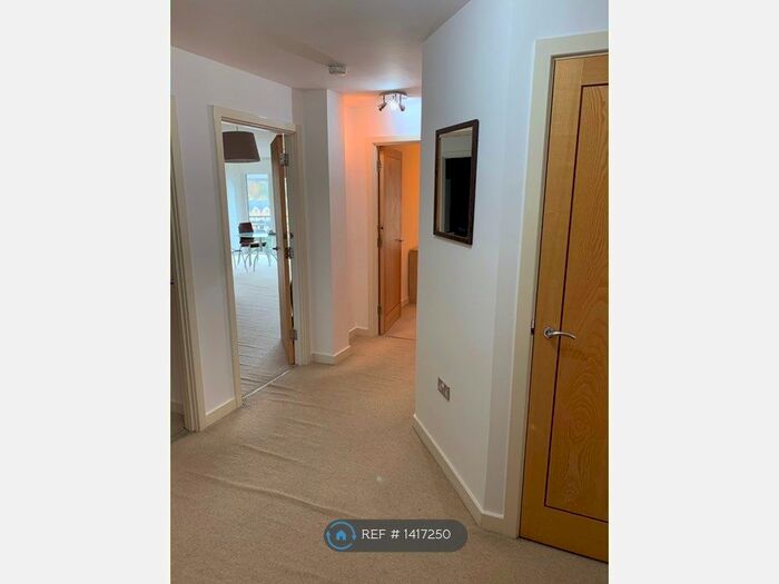2 Bedroom Flat To Rent In Victoria Wharf, Cardiff, CF11
