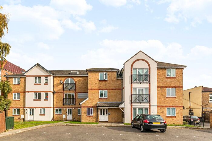 1 Bedroom Detached House To Rent In Enton Place, Vine Place, Hounslow, TW3