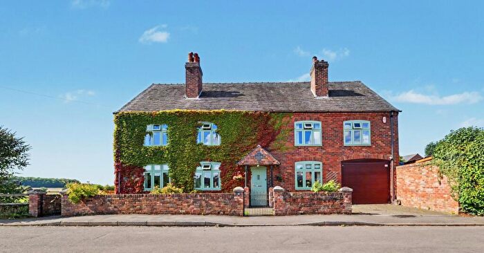 6 Bedroom Detached House For Sale In Valley Road, Overseal, DE12