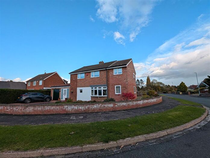 4 Bedroom Detached House For Sale In Elmfield Road, Hurworth, DL2