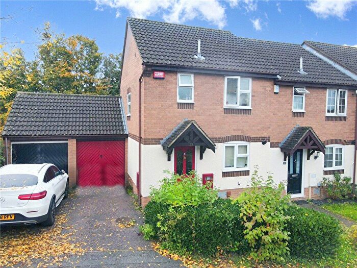 3 Bedroom Semi-Detached House For Sale In Yalts Brow, Emerson Valley, Milton Keynes, MK4