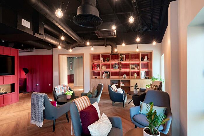 2 Bedroom Apartment To Rent In Pheonix, Saxon Lane, Leeds, LS9