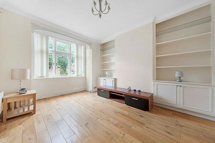 4 Bedroom Property To Rent In Sulivan Road, South Park, London, SW6