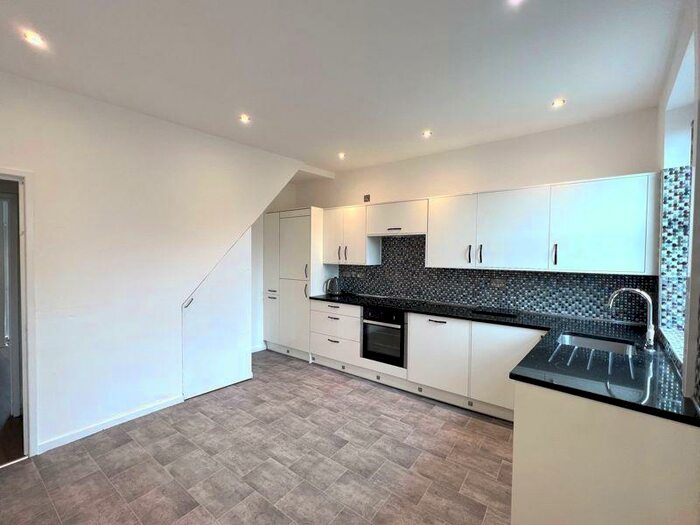 3 Bedroom Terraced House To Rent In Ellesmere Street, Manchester, M38