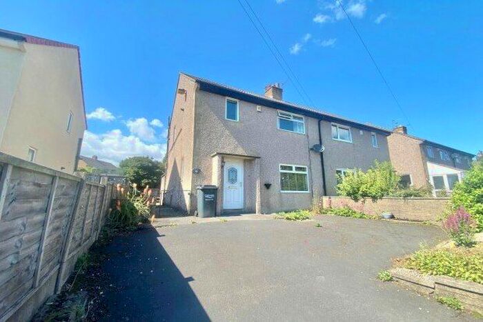 2 Bedroom Property To Rent In Moor Bottom Road, Halifax, HX2