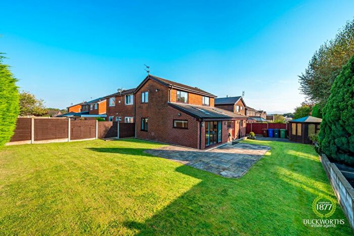 4 Bedroom Semi-Detached House For Sale In Brigg Field, Clayton Le Moors, BB5