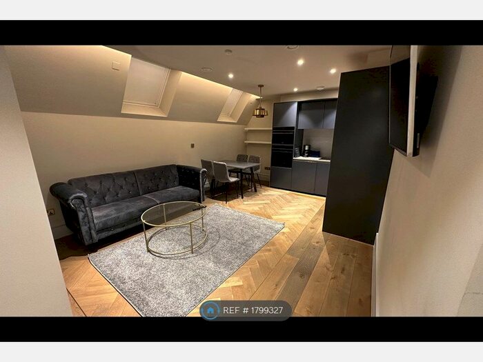 2 Bedroom Flat To Rent In Bronze Foundry House, London, SW6