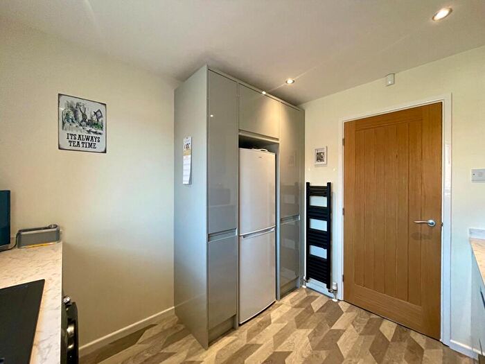 2 Bedroom Bungalow For Sale In Pasture Close, Armthorpe, Doncaster, DN3