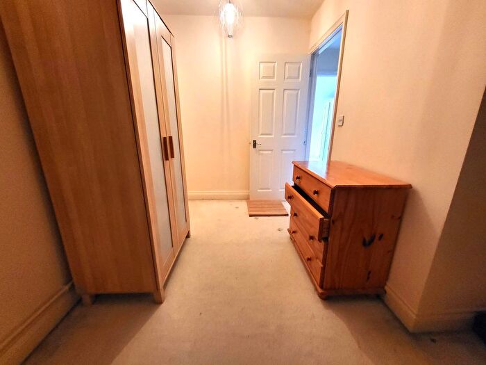 4 Bedroom Semi-Detached House To Rent In Portland Road, Ashford, Surrey, TW15
