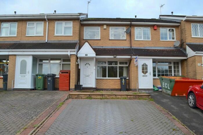 2 Bedroom Property To Rent In Chichester Avenue, Dudley, DY2