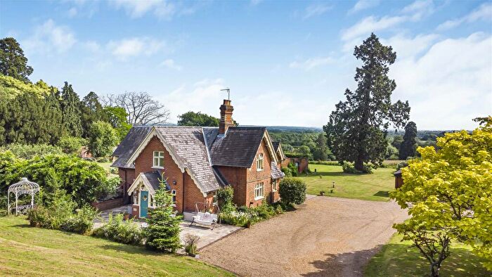 6 Bedroom Detached House For Sale In Stockings Lane, Little Berkhamsted, SG13