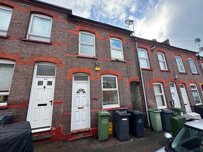 2 Bedroom House To Rent In Hartley Road, Luton, LU2