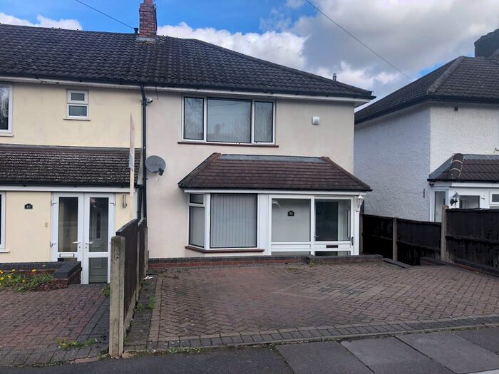 3 Bedroom End Of Terrace House To Rent In Pendeen Road, Birmingham, B14