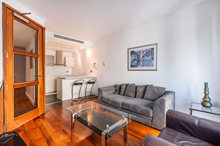 1 Bedroom Flat To Rent In Praed Street, London, W2