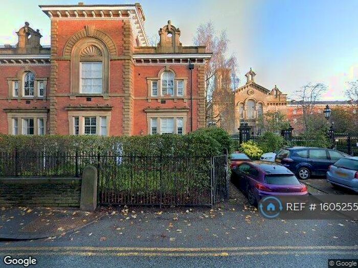 4 Bedroom Semi-Detached House To Rent In Didsbury Gate, Manchester, M20