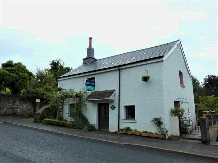 3 Bedroom Detached House For Sale In Ireleth Road, AskamInFurness