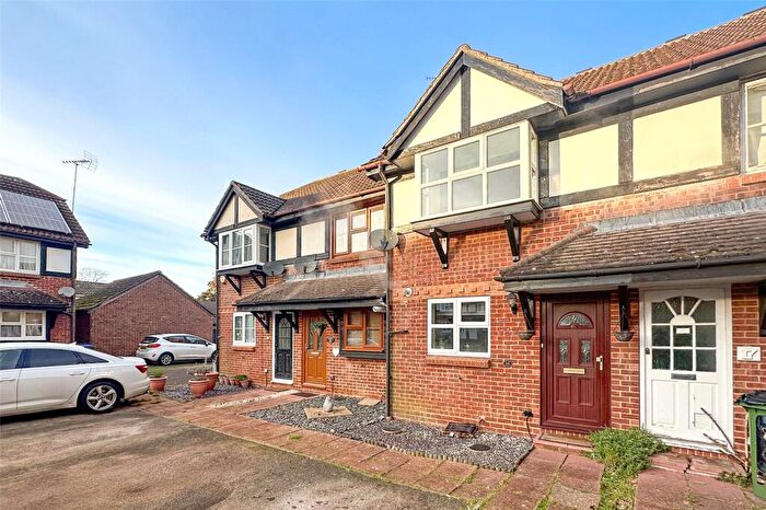 2 Bedroom Terraced House For Sale In Grassmere Close, Littlehampton, West Sussex, BN17