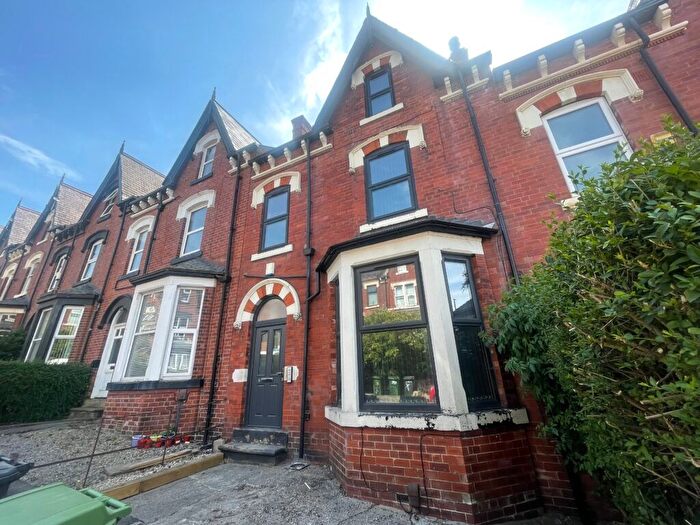 1 Bedroom Flat To Rent In Flat C, Roundhay View, Leeds, LS8