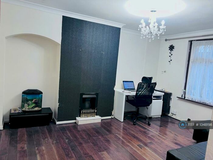 3 Bedroom Semi-Detached House To Rent In Ripple Road, Barking, IG11