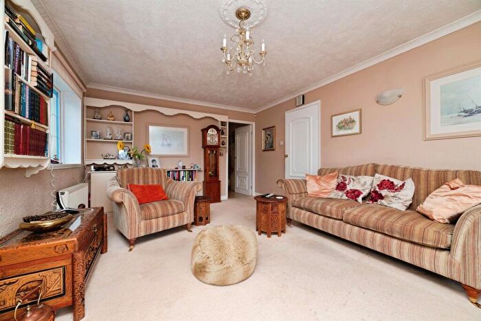 2 Bedroom Detached Bungalow For Sale In Cedarwood Drive, Hull, HU5