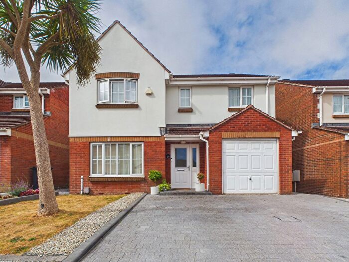 4 Bedroom Detached House For Sale In Pitcairn Crescent, The Willows, Torquay, TQ2
