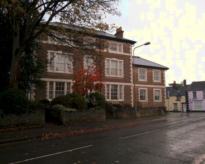 2 Bedroom Apartment To Rent In London Road, Bicester, Oxfordshire, OX26