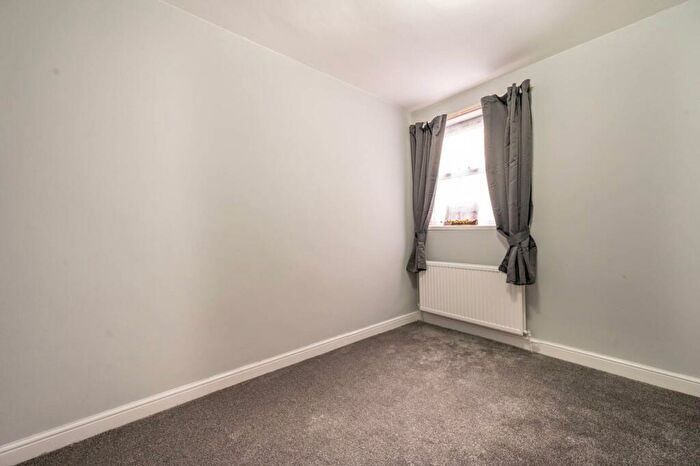 3 Bedroom Terraced House For Sale In Fourth Avenue, Manor Park, London, E12