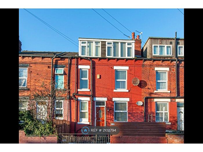 3 Bedroom Terraced House To Rent In Strathmore Avenue, Leeds, LS9
