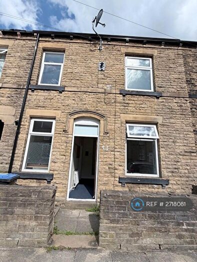 2 Bedroom Terraced House To Rent In Birk Lea St, Bradford, BD5