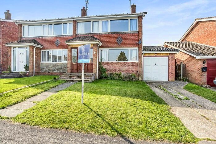 3 Bedroom Semi-Detached House To Rent In Ardington Rise, Waterlooville, Hampshire, PO7